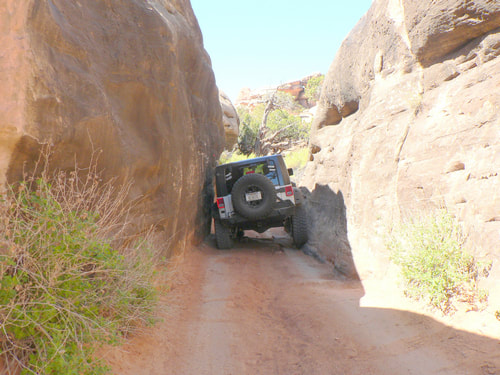 Tight Squeeze Elephant Hill Trail, Canyonlands National Pa… Flickr